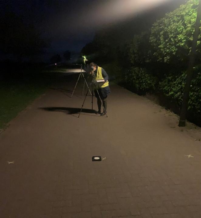 Procedure to measure the luminance distribution with an ILMD using a tripod (Credits R. Greule).jpg